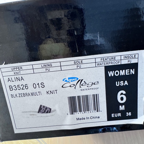 NWT NIB Aqua Collage Stylish Black w rhinestones Slide Sandals Womens Sz 6 - Picture 5 of 14